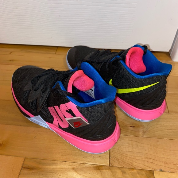 Nike Kyrie 5 GS Size 4Y Great condition - Picture 2 of 7